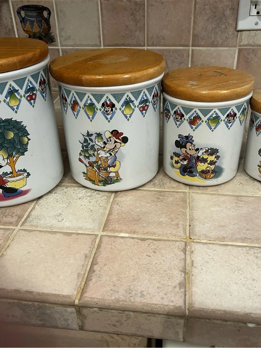 Vintage Minnie Mouse canister set